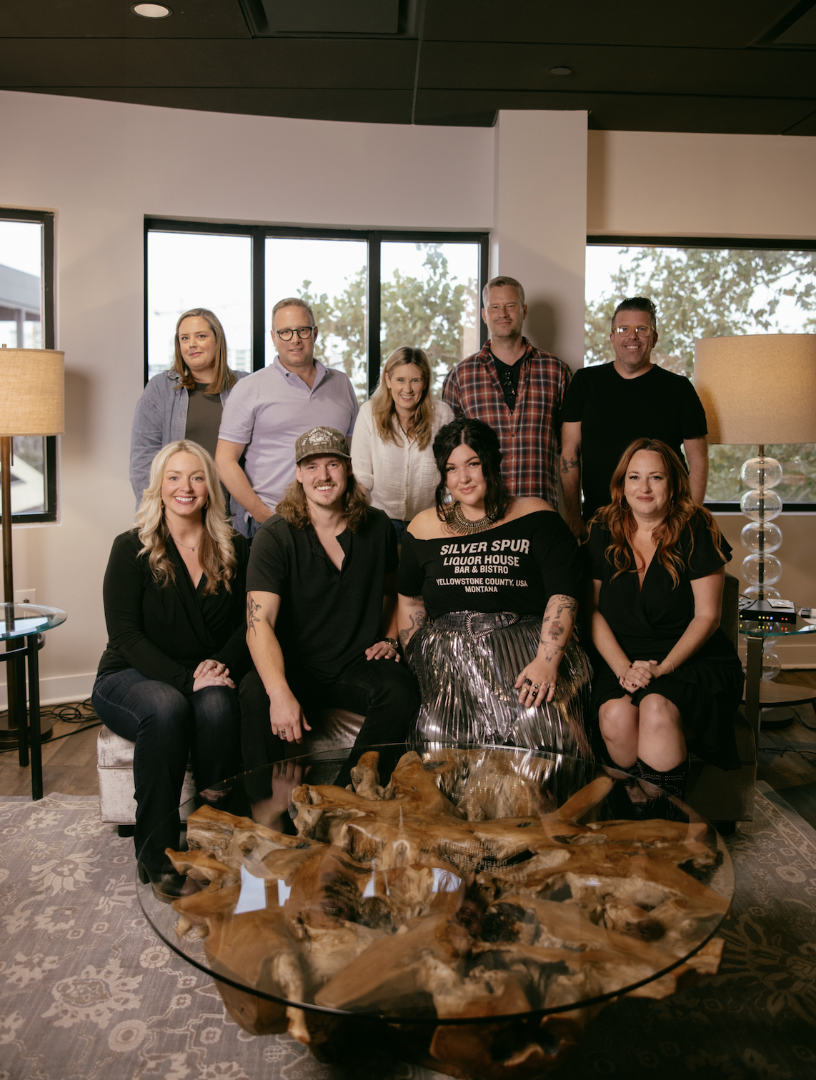 WARNER MUSIC NASHVILLE WELCOMES SOUTHERN DUO THE BAND LOULA