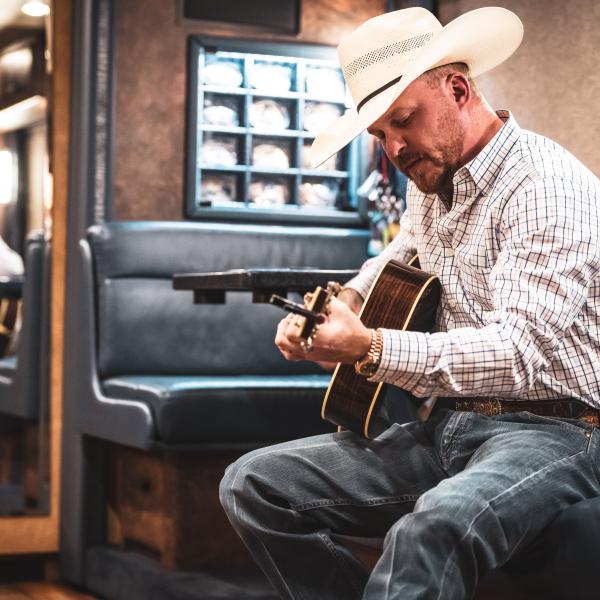 CODY JOHNSON AND WRANGLER® TEAM UP FOR NEW LINE OF WESTERN DRESS SHIRTS